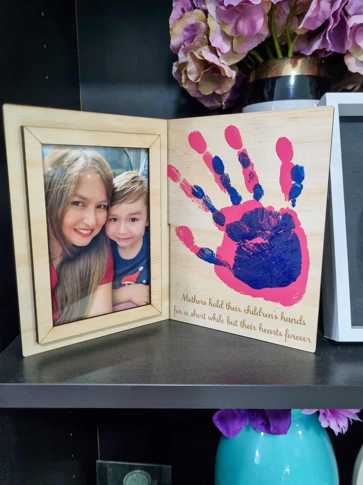 Photo handprint frame