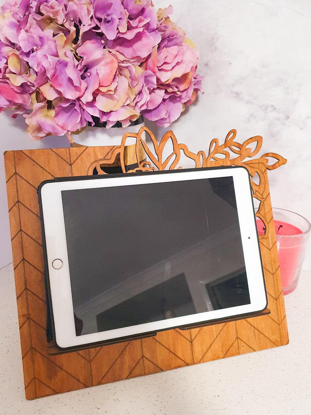 Floral Tablet & Ipad Holder