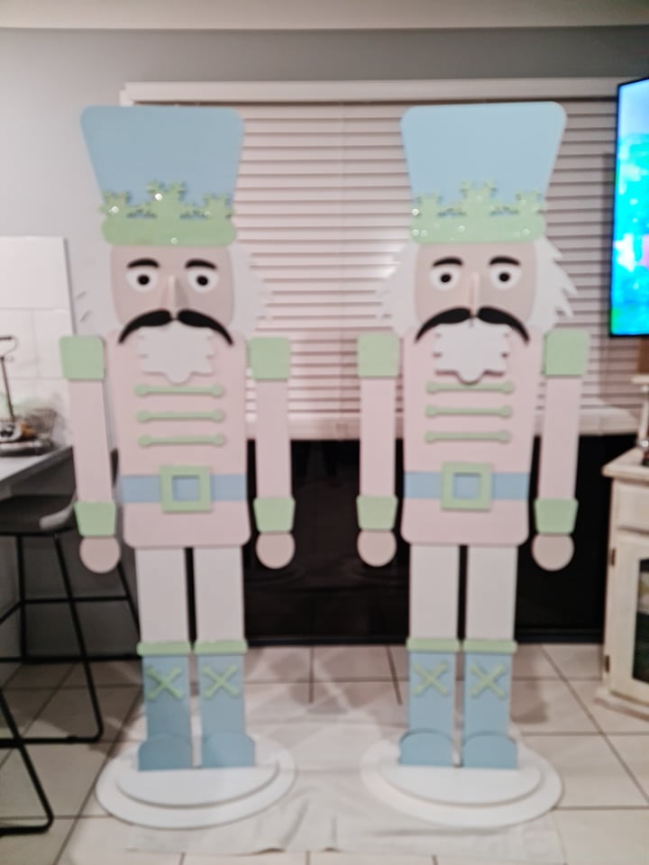 King Nutcracker Cut Out (EMAIL US FOR A QUOTE FOR SHIPPING)